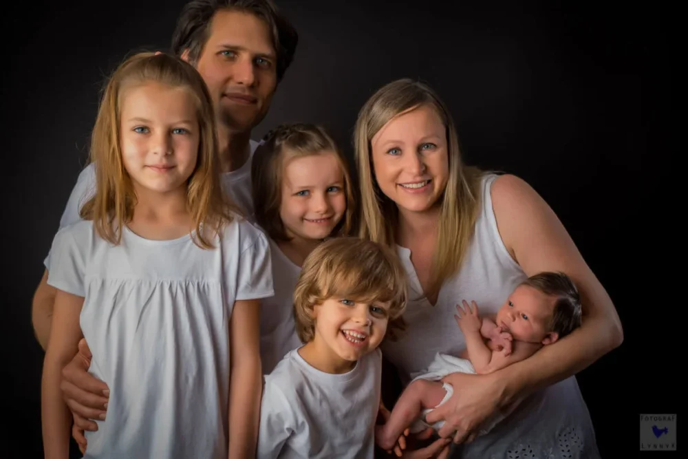 babyfotograf hanau neugeborenes im studio